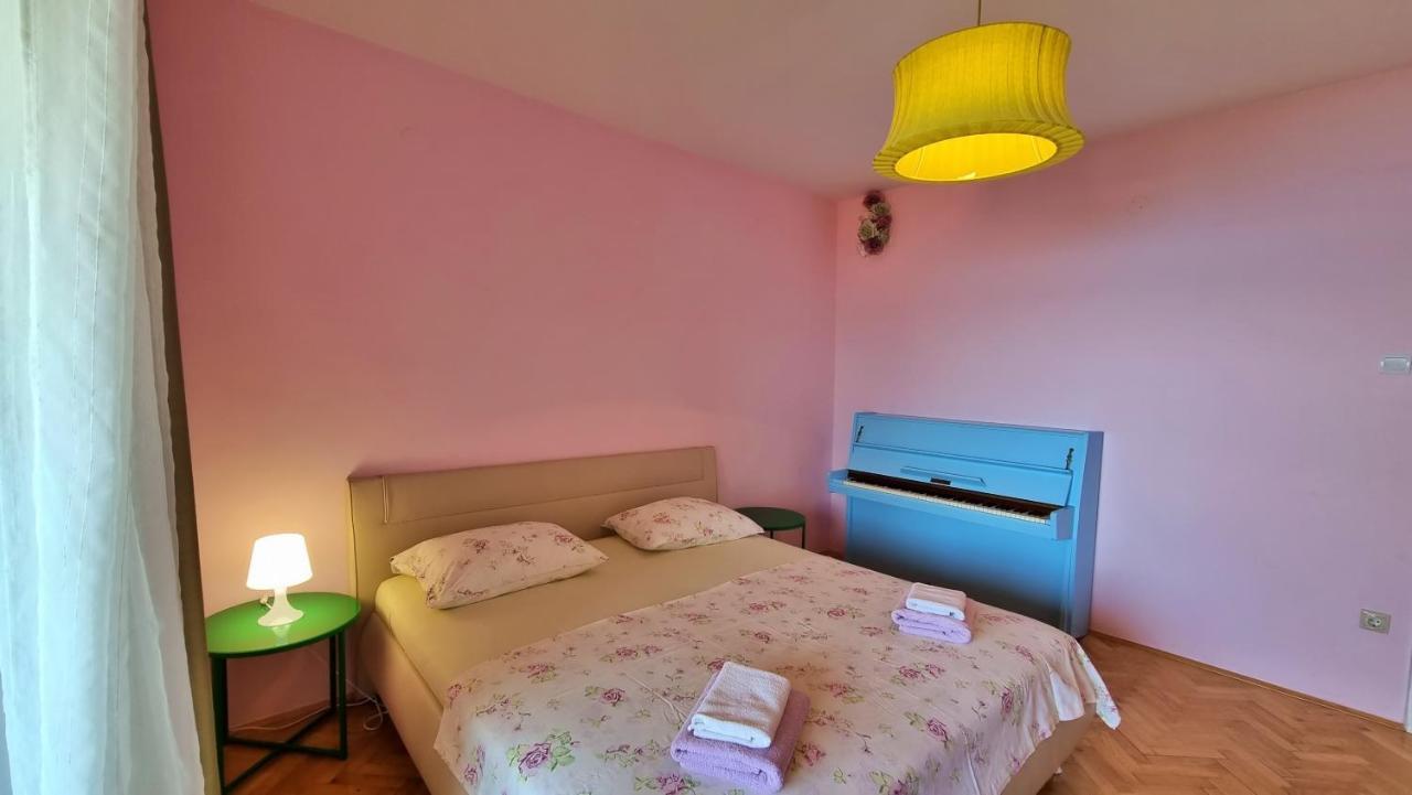 Apartments Soric Omiš Esterno foto